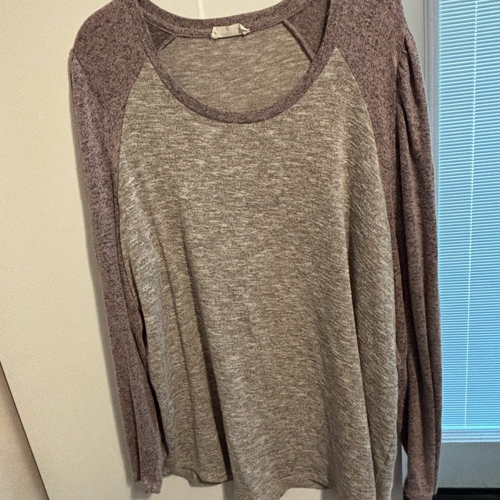 Maurices Gray Long Sleeve Relaxed Sweatshirt